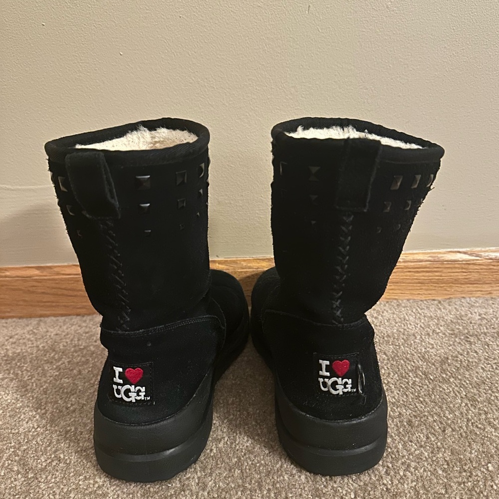 UGG Australia Womens I love Ugg Boots Black Suede Studded Boot Size USA 8
